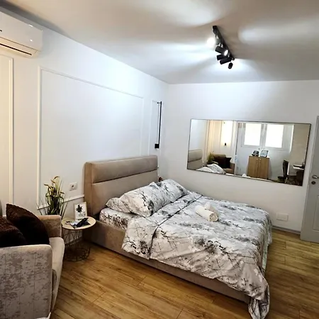 Coco's Apartment *
